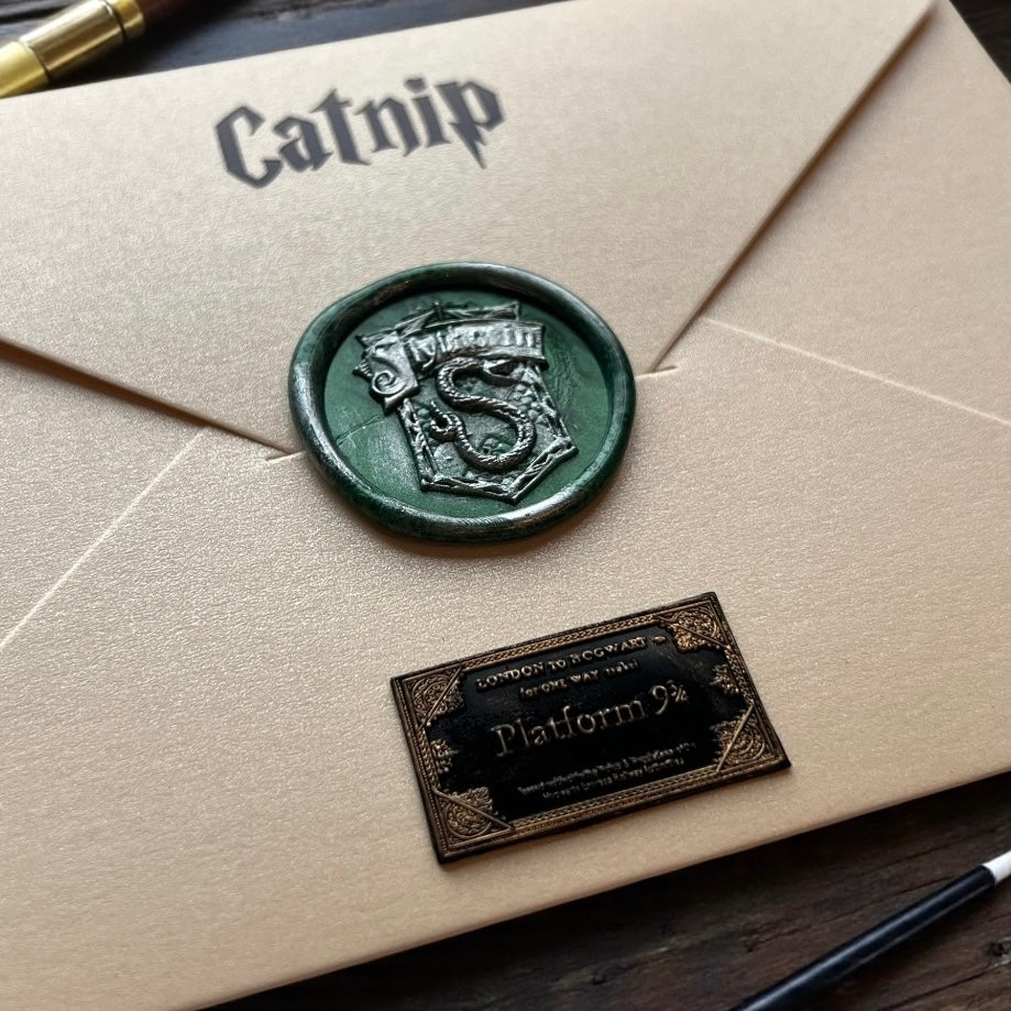 Harry Catter Die Cut Card Set (With hot - stamped envelope and wax stamp stickers) - Catnip